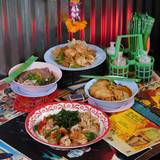 Cover image for BANGKOK STREET Thai Street Food