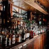 Cover image for Pub Burgundy Lion