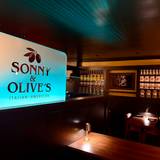 Cover image for Sonny & Olives