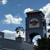 Cover image for Hard Rock Cafe - Niagara Falls