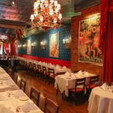 Cover image for Chez Josephine