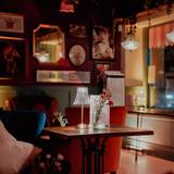 Cover image for Gran T's by night