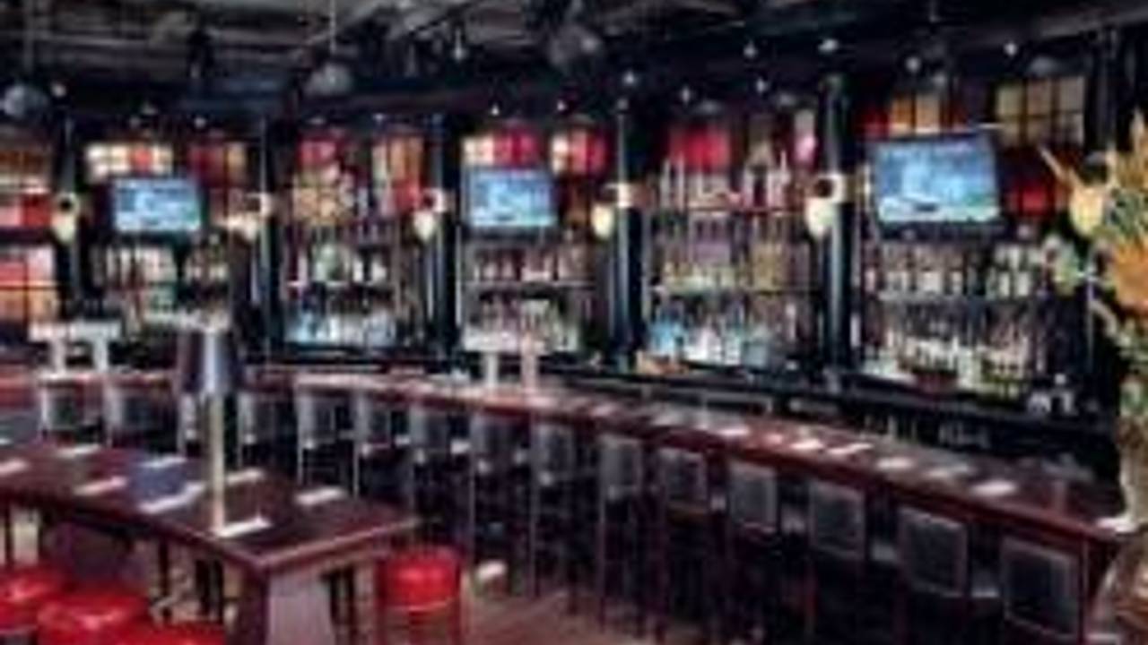 Heartland Brewery Empire State Building Restaurant New York Ny Opentable