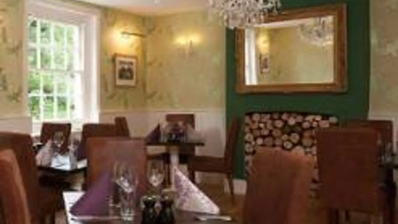 Wychwood Inn Updated 2024, English Restaurant in Shiptonunder