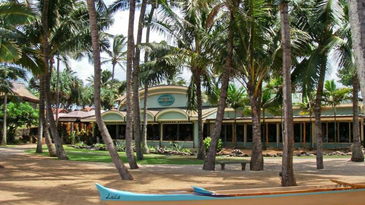 50 Hawaii Restaurants To Connect In For