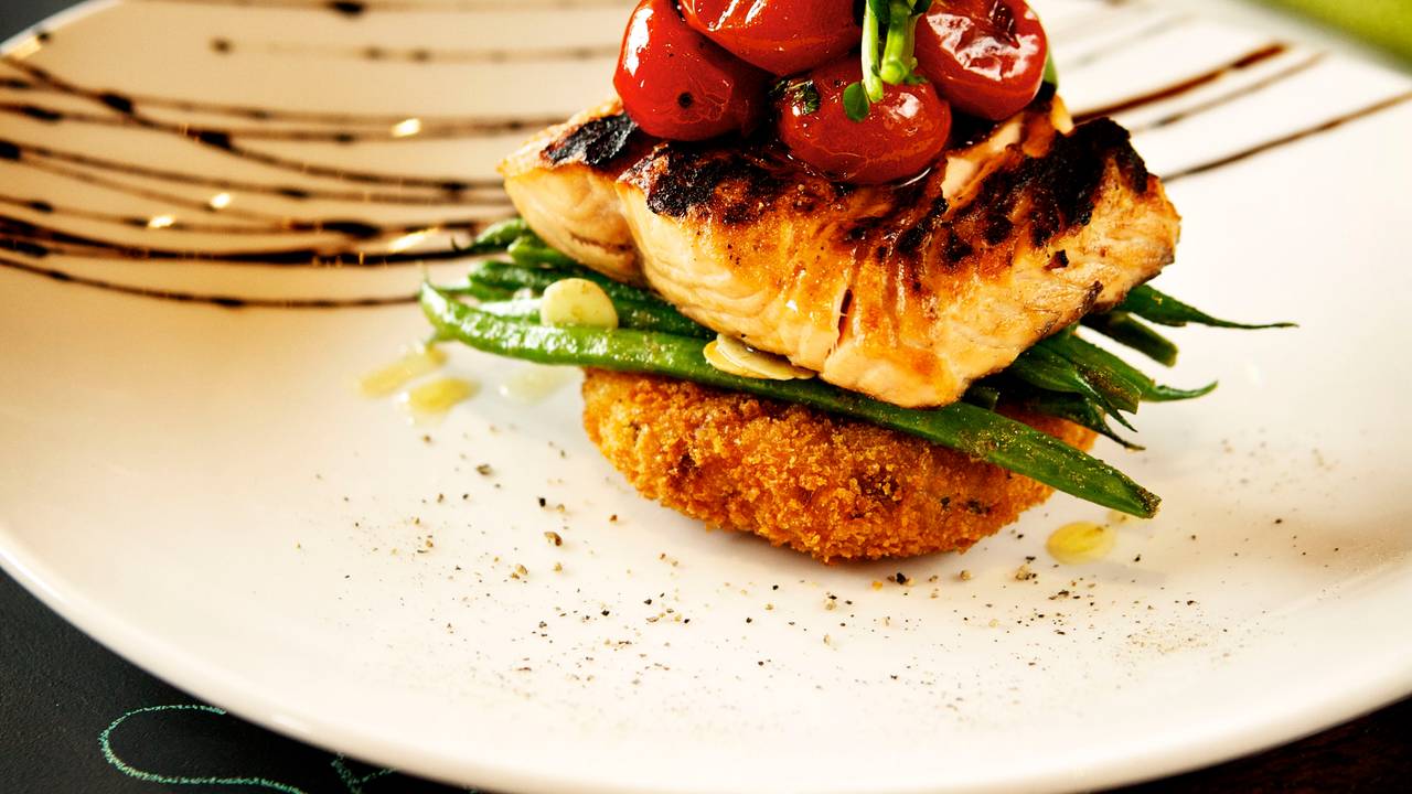 Salut Bar Americain - Edina Restaurant - Edina, MN | OpenTable