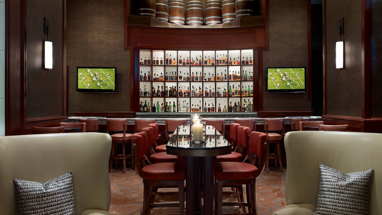 Southern Art And Bourbon Bar Restaurant Atlanta Ga Opentable Southern Art And Bourbon Bar Restaurant