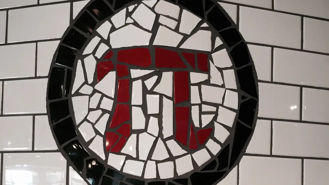 Full Circle Pizza and Oyster Bar Restaurant Calgary, AB OpenTable