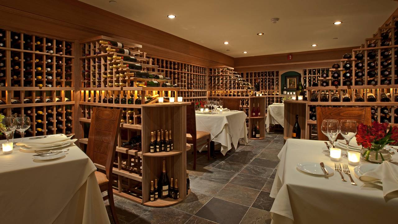 20 Wine Cellar at Mountain View Grand Resort & Spa Restaurant ...