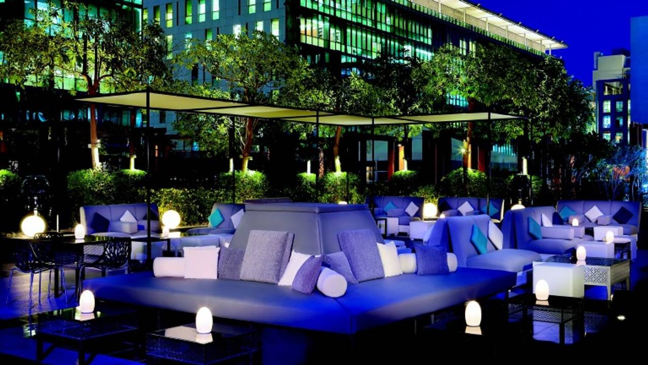 No 5 Lounge Bar The Ritz Carlton Difc Restaurant Dubai Dubai Opentable