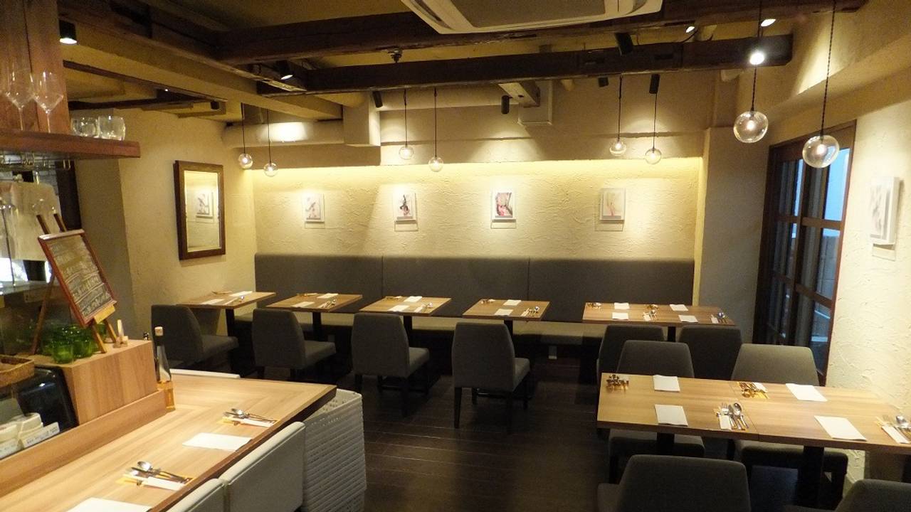 Atelier De Fromage Minami Aoyama Restaurant Minato Ku Tokyo Opentable
