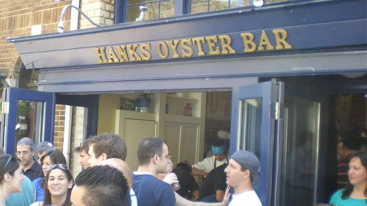 Hank S Oyster Bar Dupont Restaurant Washington Dc Opentable