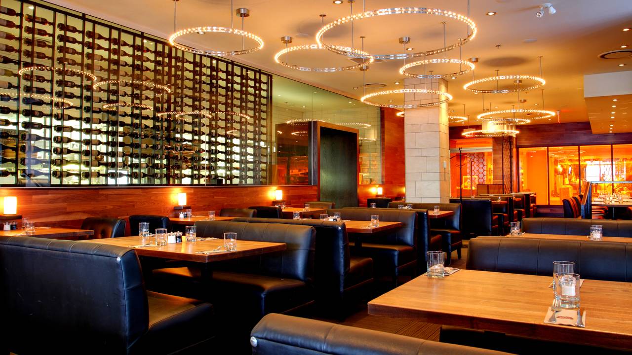 Earls Kitchen Bar Victoria Restaurant Victoria Bc Opentable