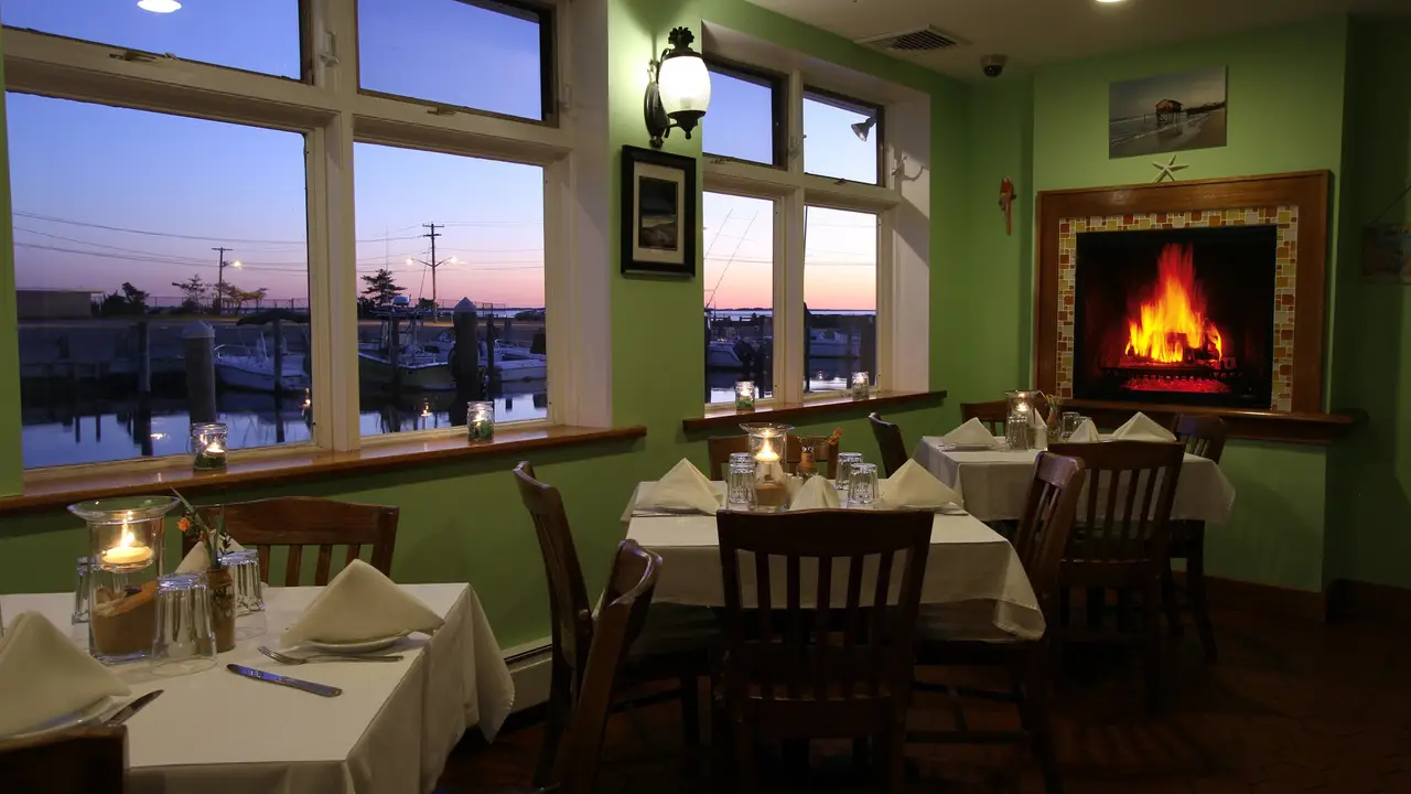 Tres Palms Tres Palms - Tres Palms Coastal Dining, Babylon, NY