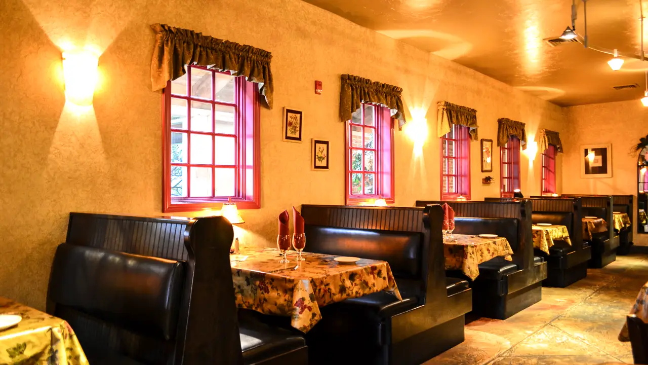 Seasons at the Green The Village Green Restaurant Cottage Grove, OR