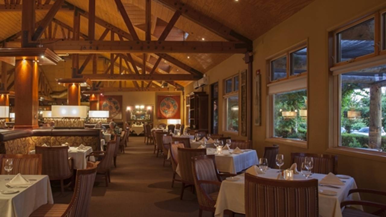 Vineyard Rose Restaurant at South Coast Winery