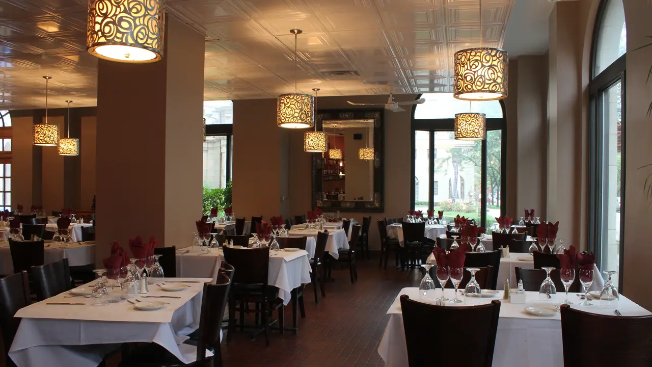 Piccolo Mondo Hyde Park Restaurant Chicago, IL OpenTable