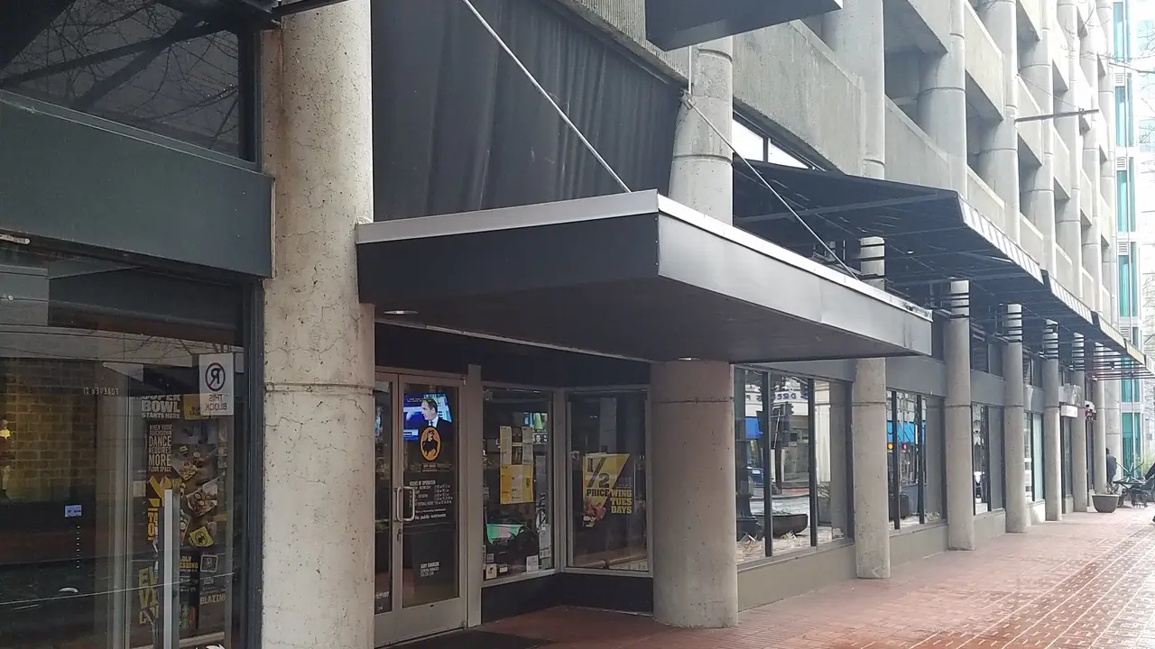 Restaurante Buffalo Wild Wings Downtown Portland, , OR OpenTable