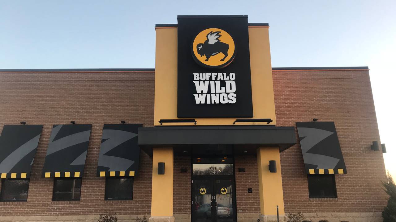 Buffalo Wings - Mall Restaurant - Indianapolis, IN | OpenTable