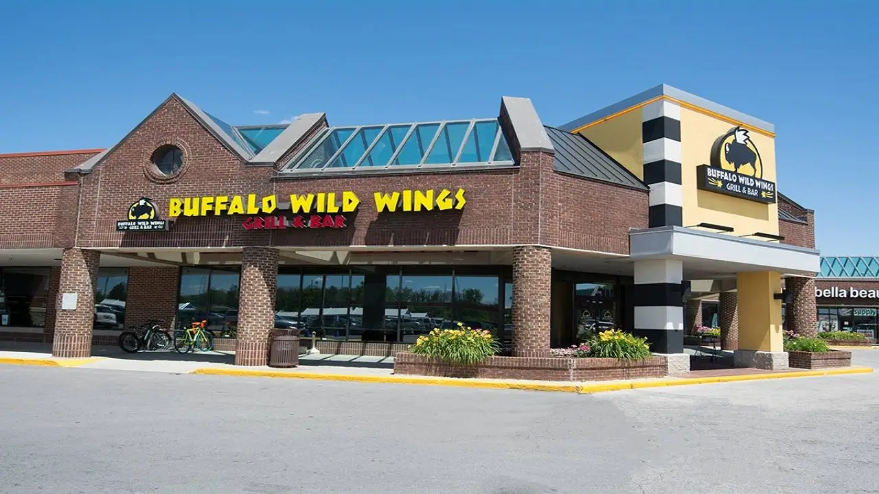 Buffalo Wild Wings Willow Lake Restaurant Indianapolis, IN OpenTable