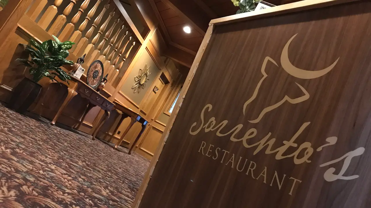 Sorrentos Restaurant, Maple Park, IL