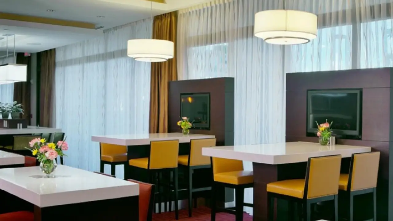 Restaurante Toast 2 Toast Holiday Inn Long Beach, , CA OpenTable