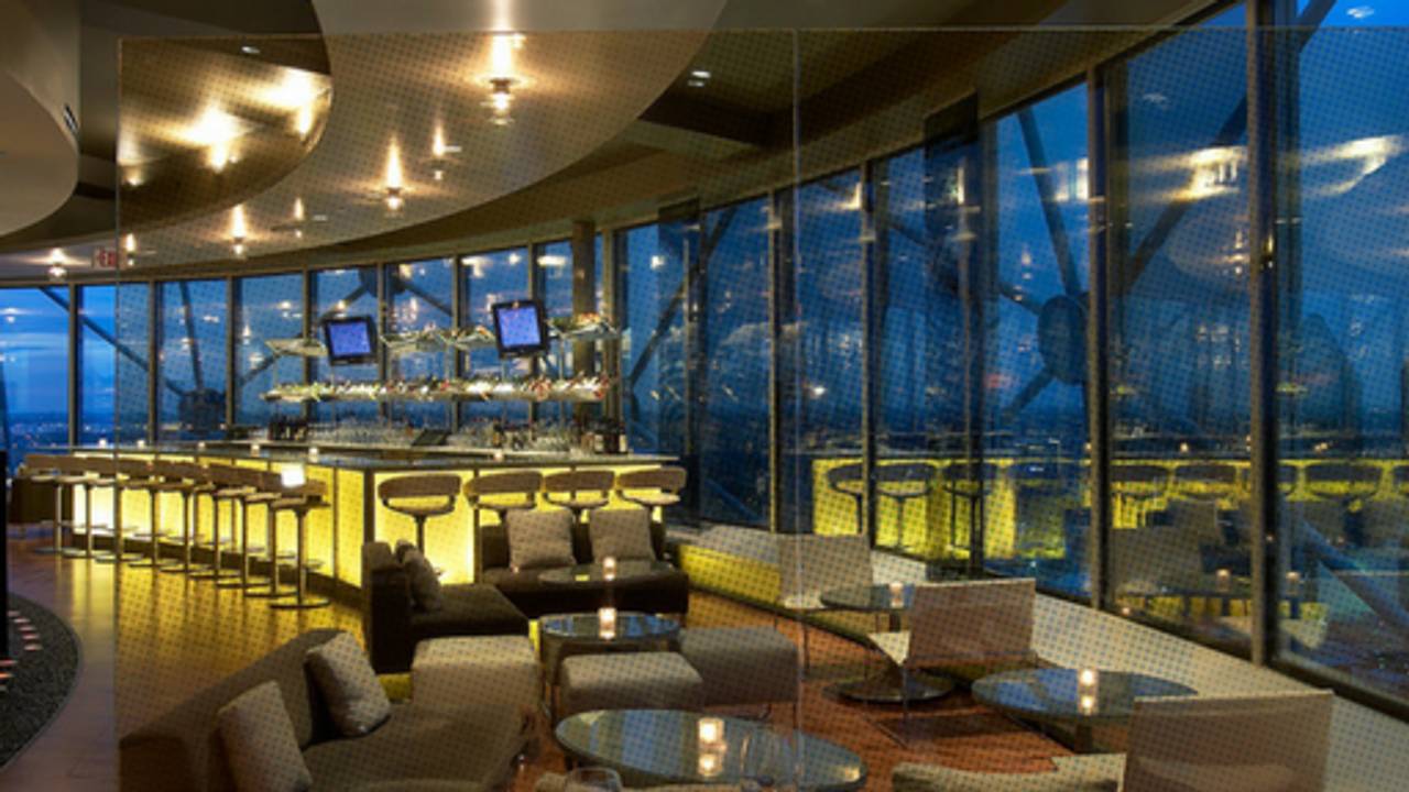 reunion tower restaurant