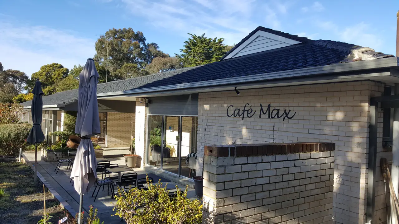 Restaurante Max's Cafe & Restaurant Foster, AUVIC OpenTable