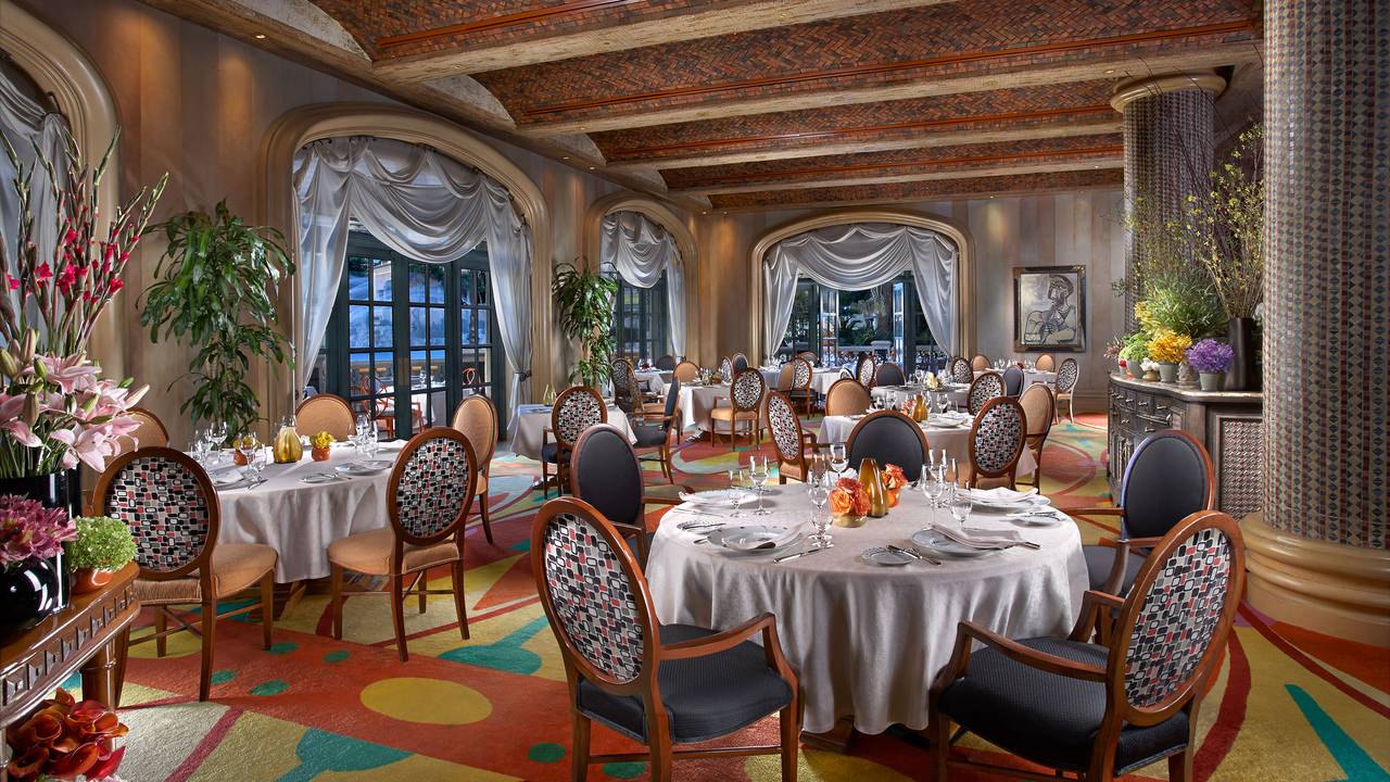 Room Service & In-Room Dining - Bellagio Hotel & Casino