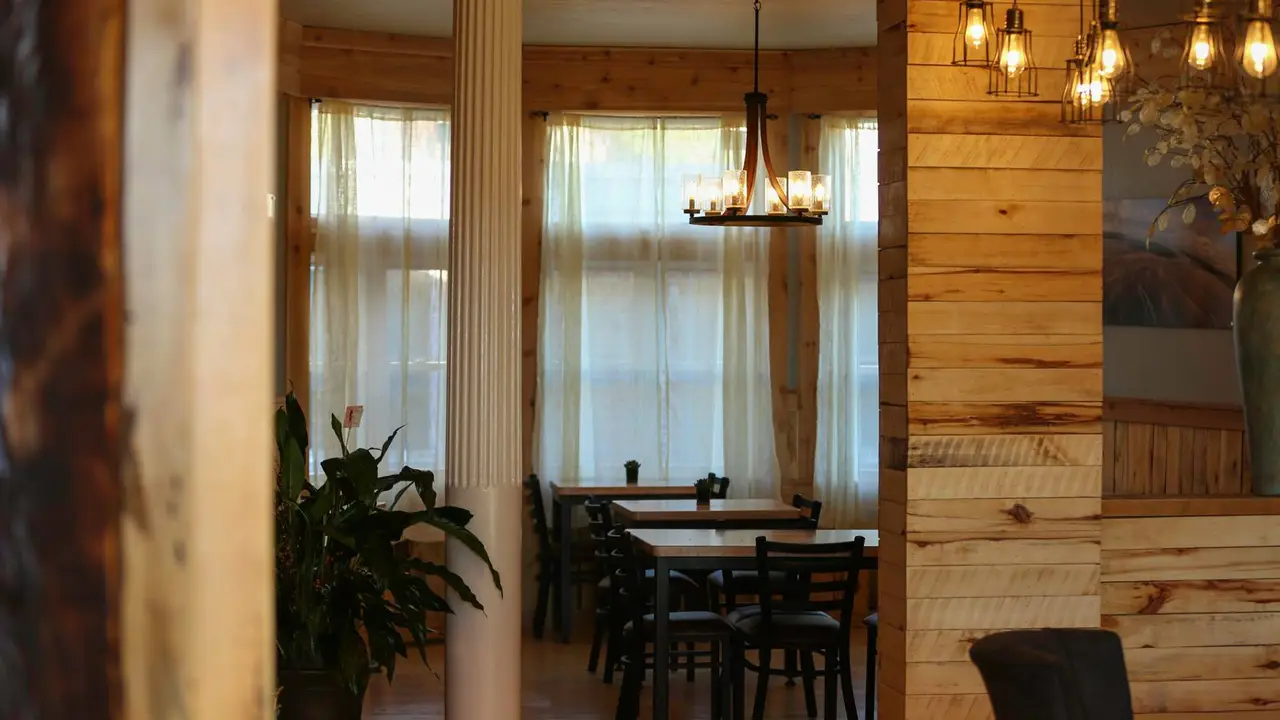 Tracey's Restaurant Munising, MI OpenTable