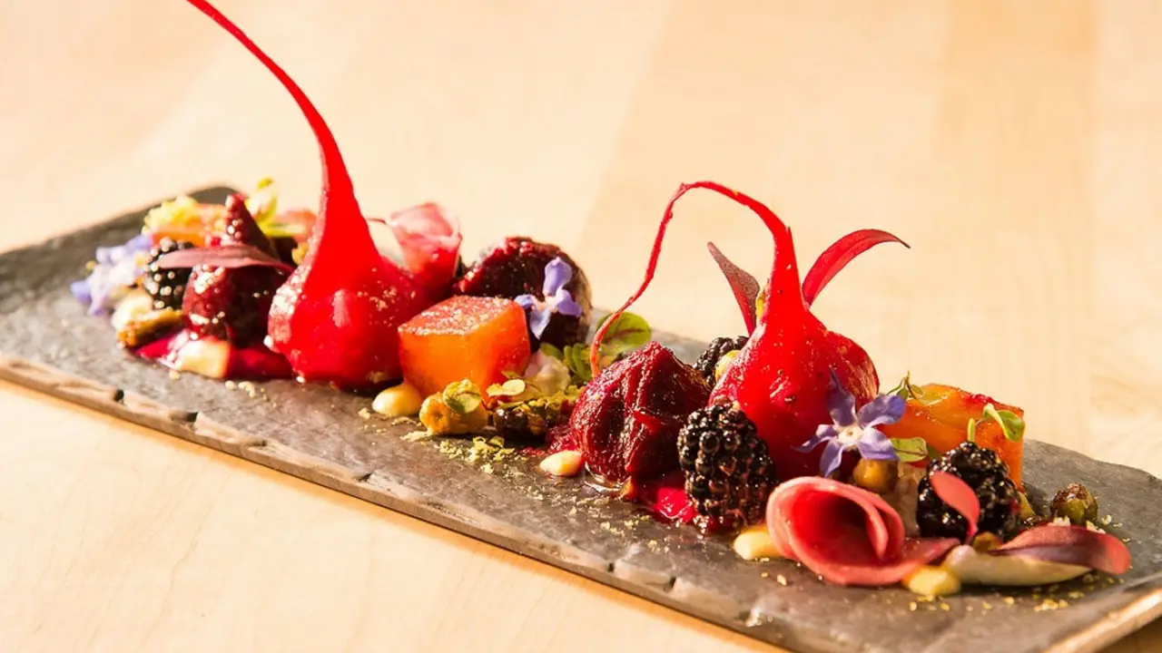 Warehouse KiTChen + Cork @ Hotel Indigo Traverse City Restaurant