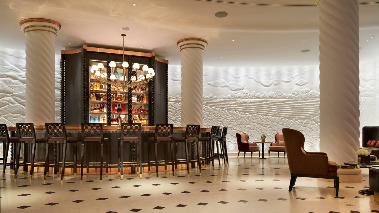 Rotunda Bar and Lounge at Four Seasons Ten Trinity Square Restaurant -  London