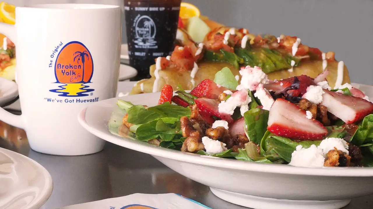 Restaurante Broken Yolk Cafe- Pacific Beach - San Diego, CA | OpenTable