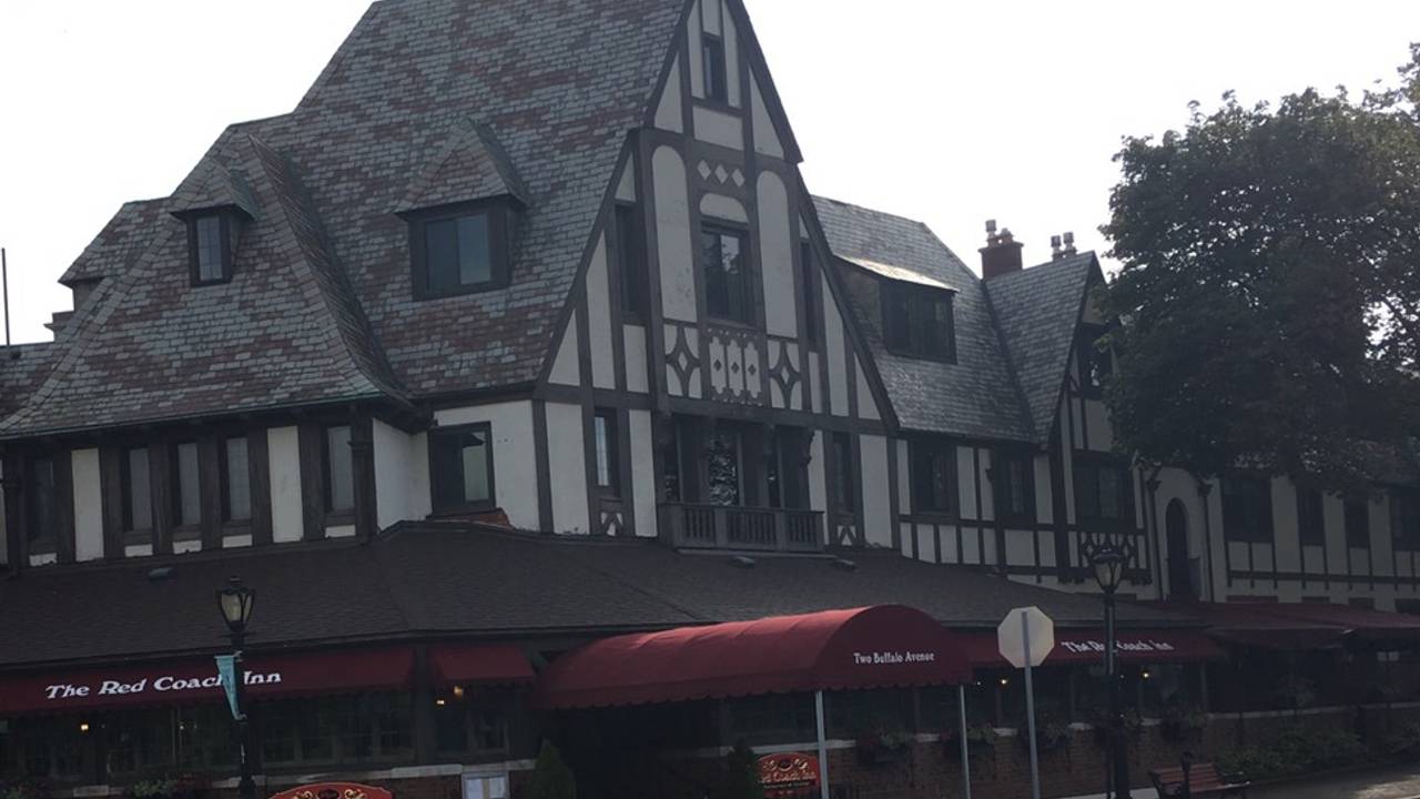 The Red Coach Inn Restaurant Niagara Falls Ny Opentable