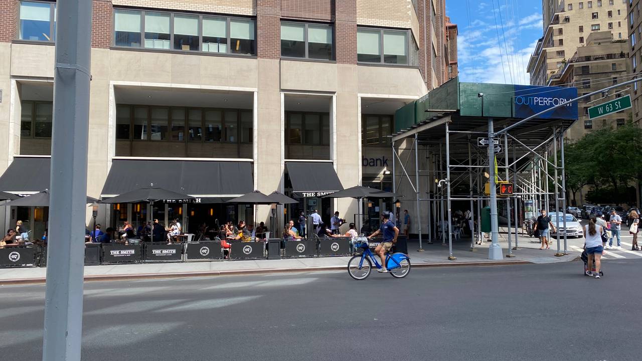 The Smith Lincoln Square Restaurant New York Ny Opentable