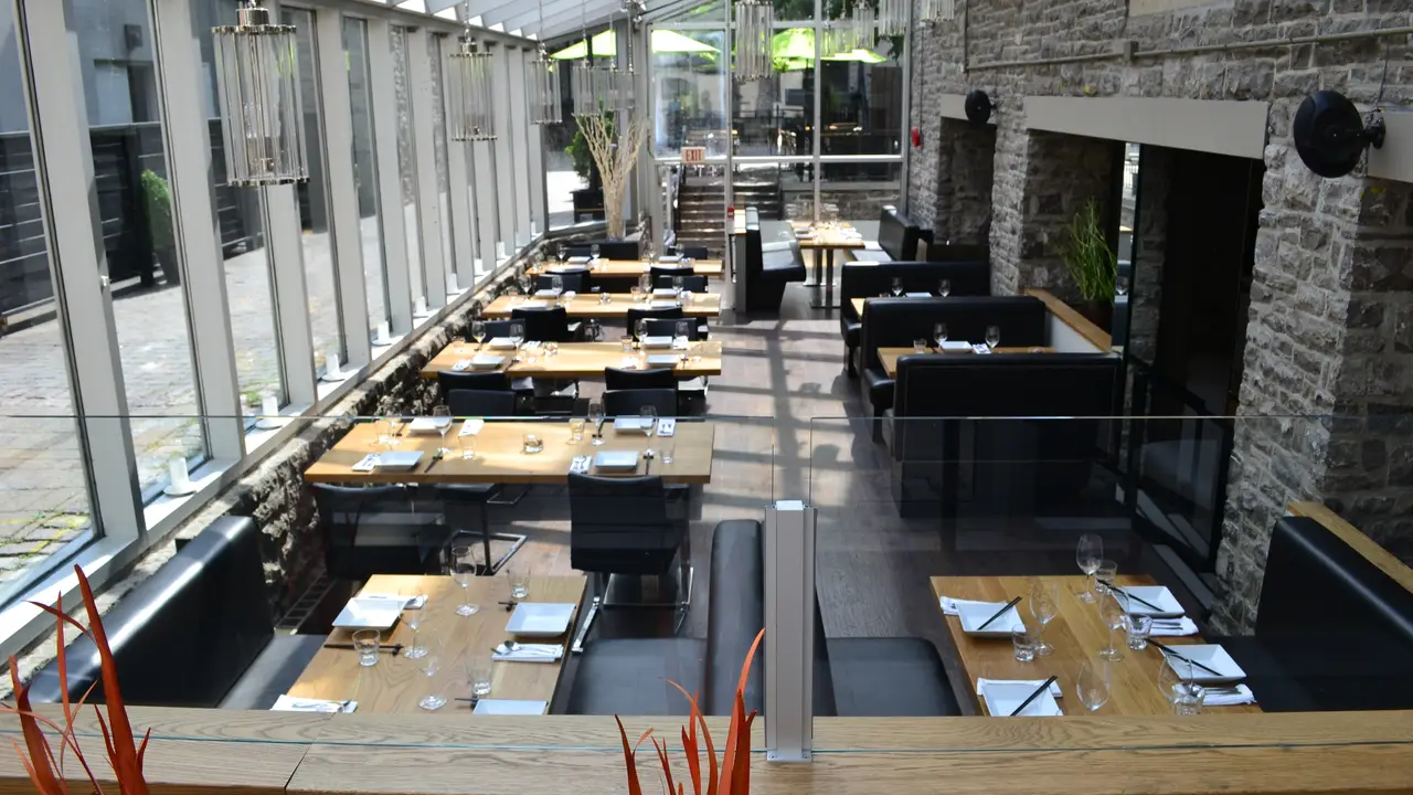 Sidedoor Contemporary Kitchen & Bar, Ottawa, ON