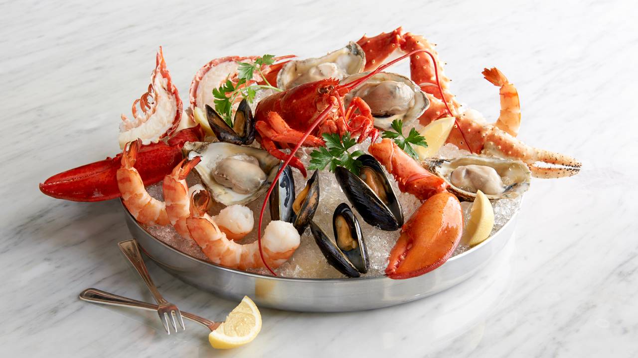 The Oceanaire Seafood Room, 175 Riverside Square Mall, Hackensack