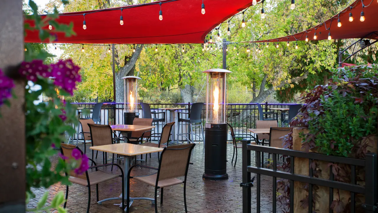Restaurante The Sandbar Patio Bar & Grill Garden City, , ID OpenTable