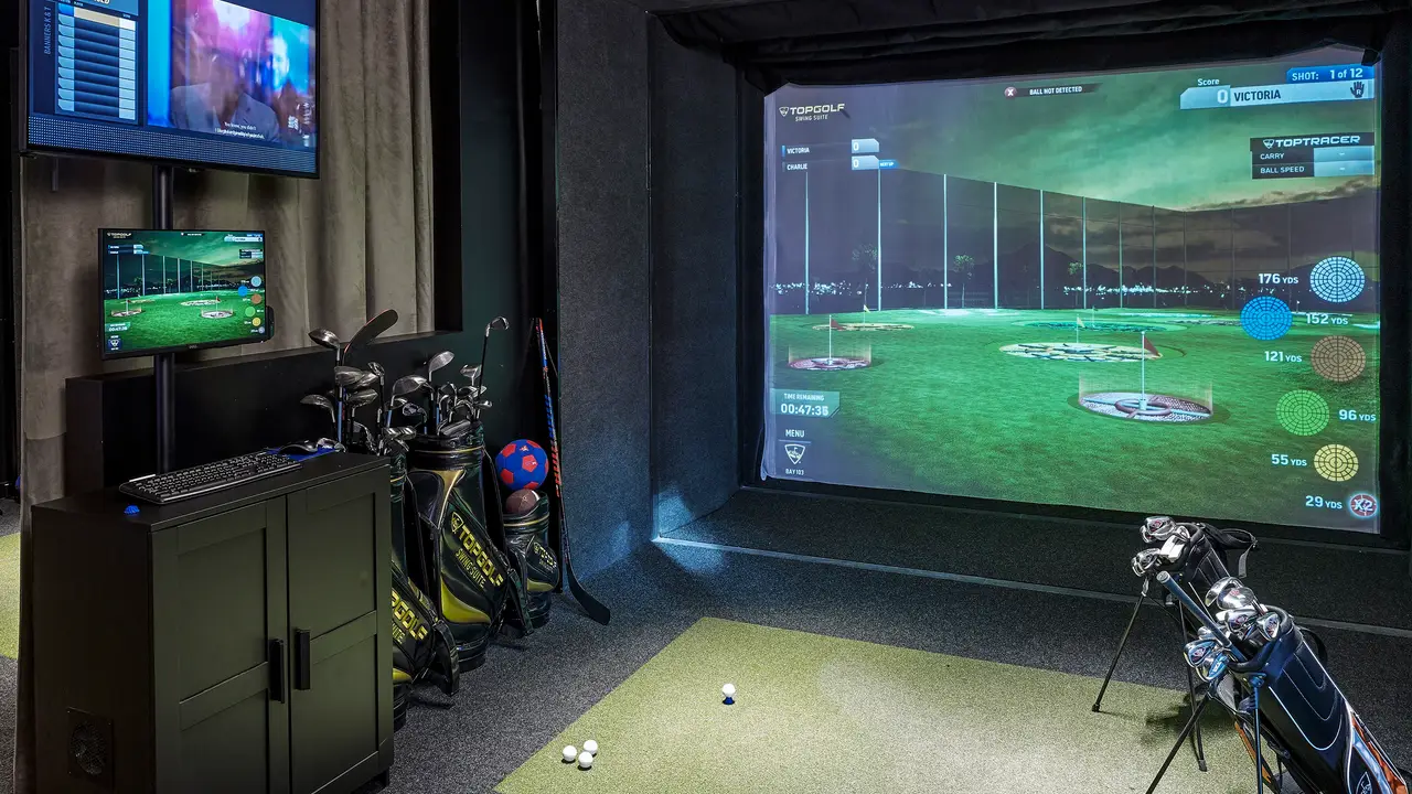 Topgolf Swing Suite Banners Kitchen and Tap Restaurant Boston, , MA