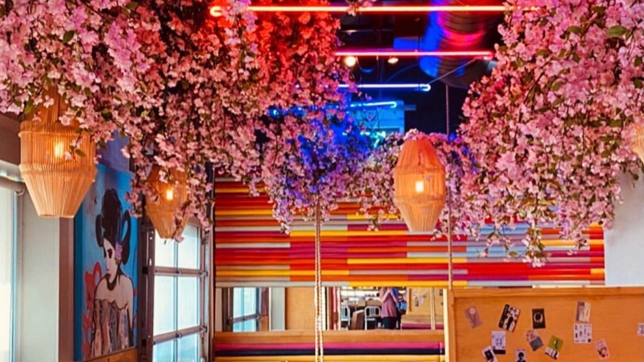 Lucky Robot Restaurant Austin Tx Opentable