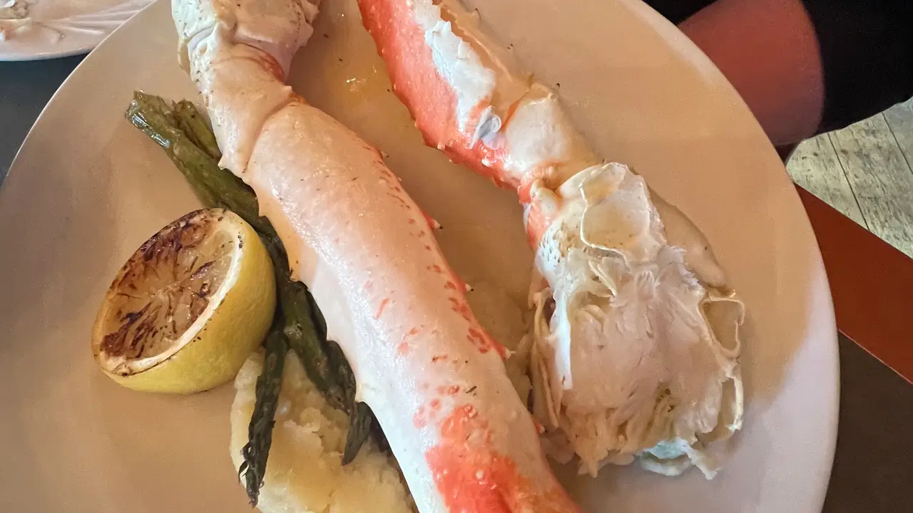 The Overlook Restaurant at The Crow's Nest Cabin Denali National Park