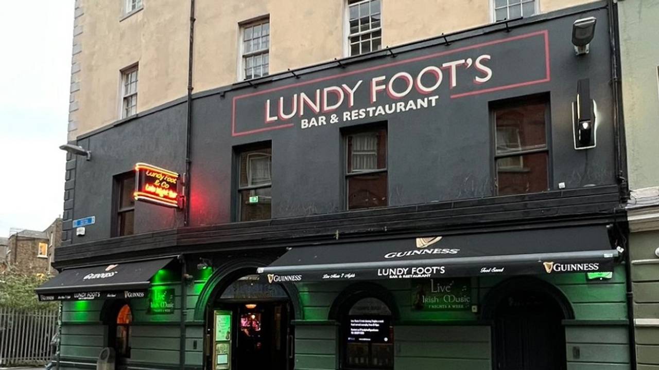 Home  Lundy Foot's Bar & Restaurant