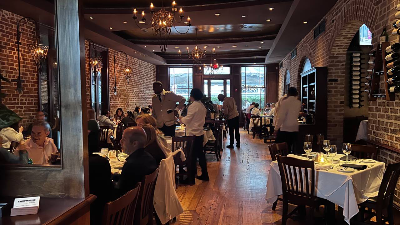 Location & Reservations - Chophouse New Orleans