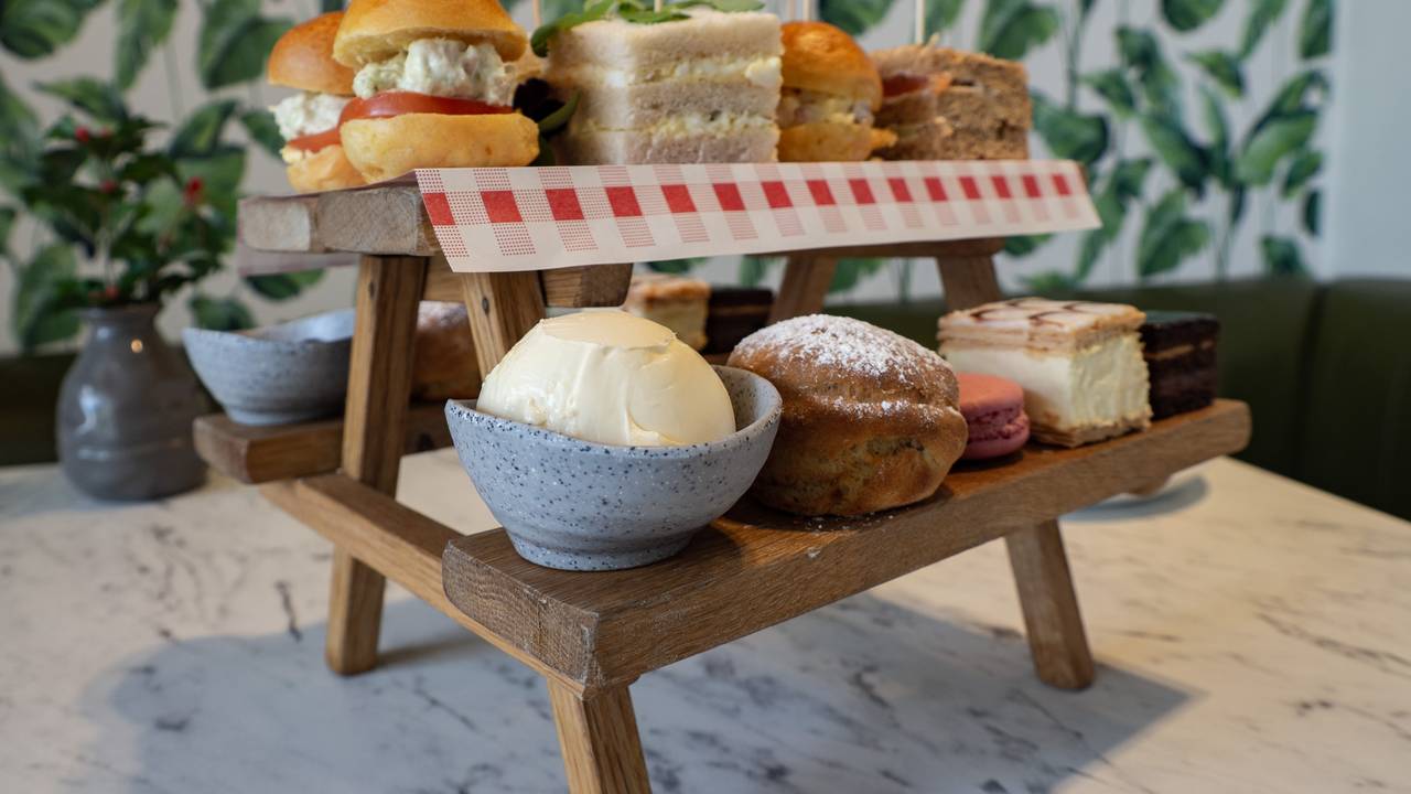 Cupcake Stand Mini Picnic Bench Serving Platter Picnic Table Mini