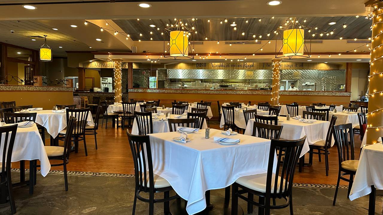 Basils Dining Restaurant Aurora IL OpenTable