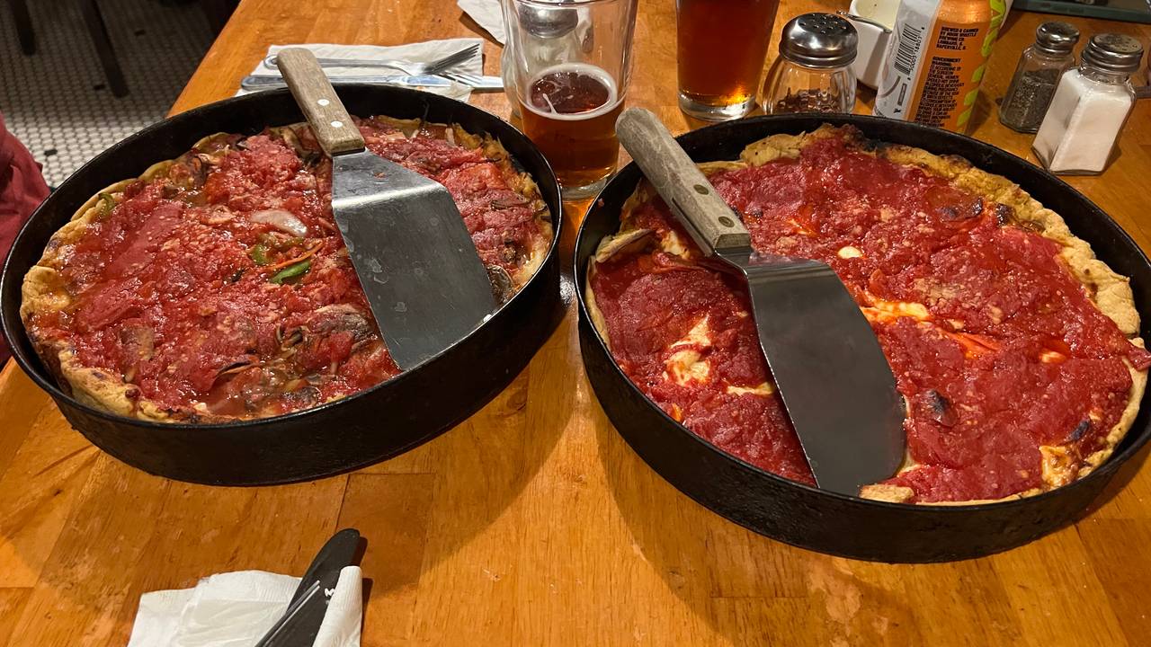 Pizzeria Due Restaurant - Chicago, IL