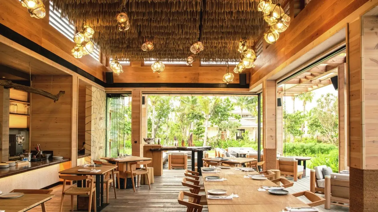 The Ledge by Dave Pynt Restaurant - Ithaafushi Island, South Male Atoll ...