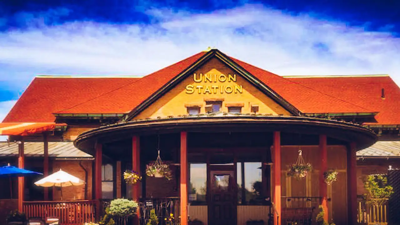 Restaurant Platform Sports Bar / The Deck Bar Northampton, MA OpenTable