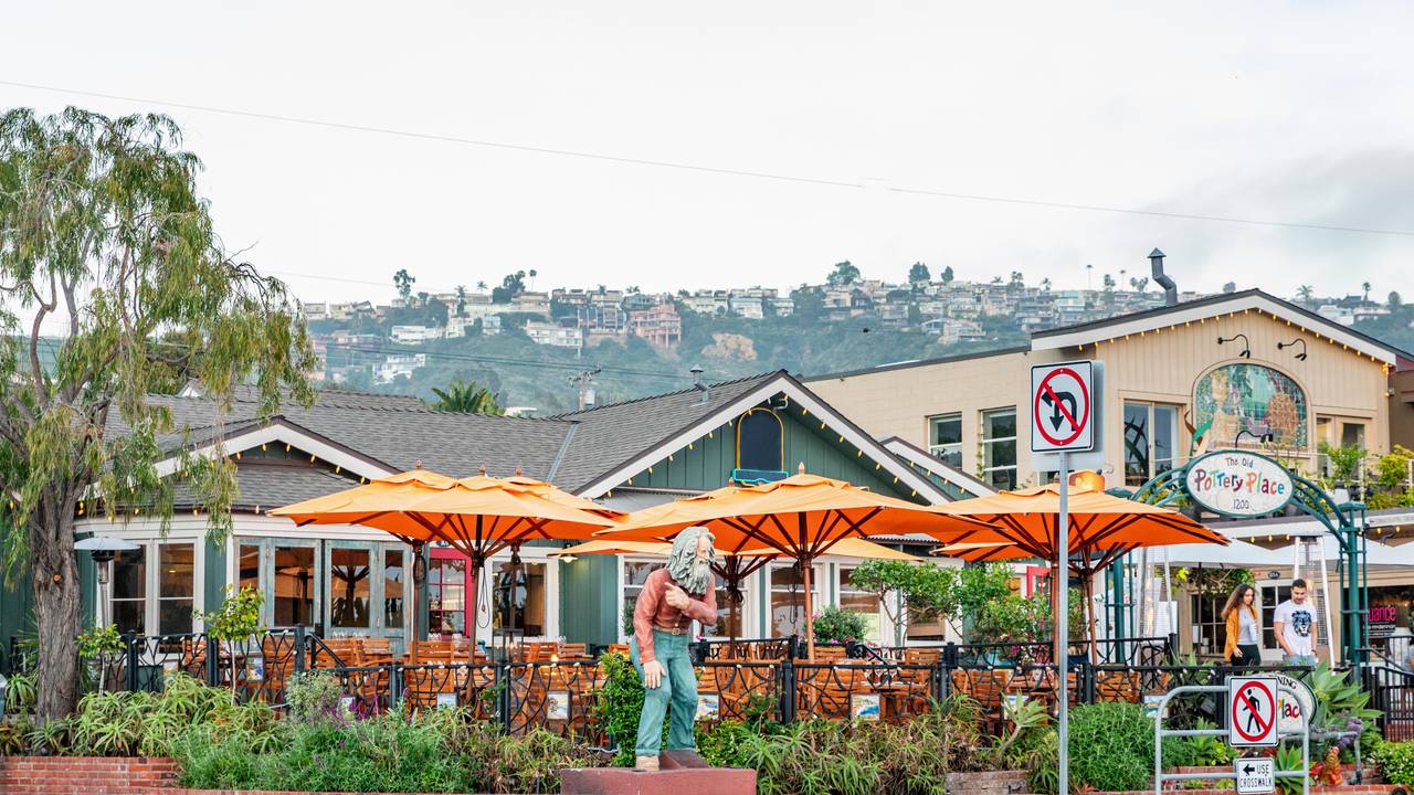 Sapphire, Cellar. Craft. Cook. photo 2