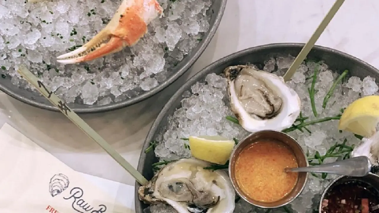 RAW BAR, OYSTERS, SEAFOOD &amp; COCKTAILS - Raw Bar by Slapfish, Indianapolis, IN
